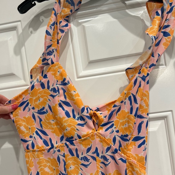 Floral jumpsuit from revolve! - Picture 6 of 6